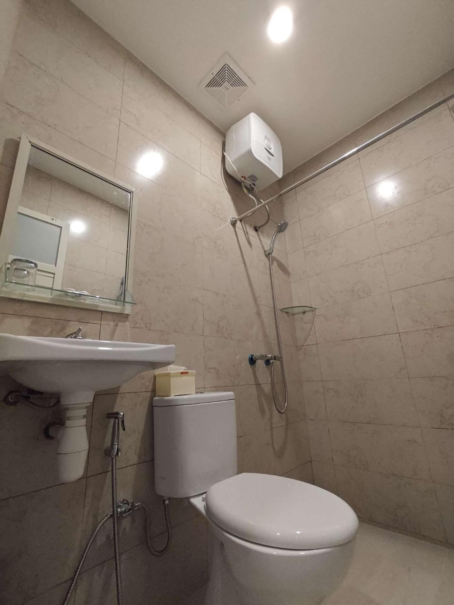 El Nipa Hotel Labuan Bajo Dış mekan fotoğraf