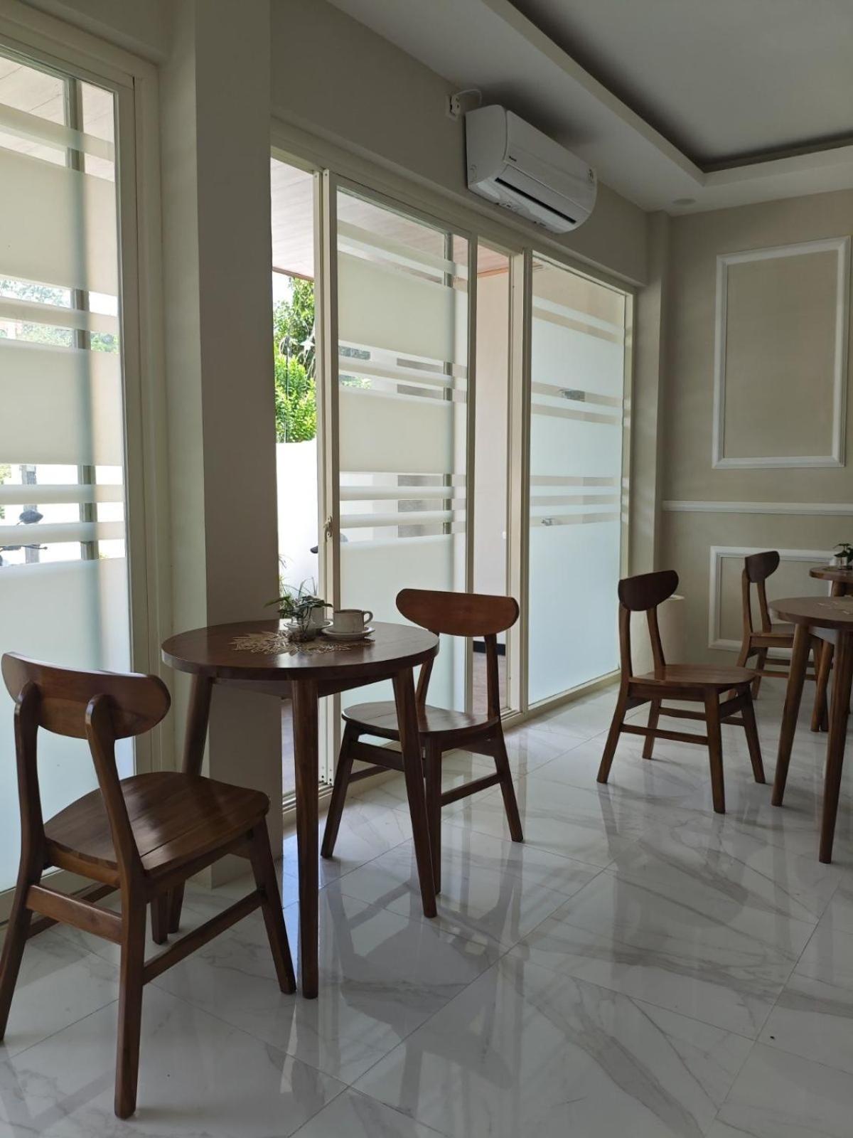 El Nipa Hotel Labuan Bajo Dış mekan fotoğraf