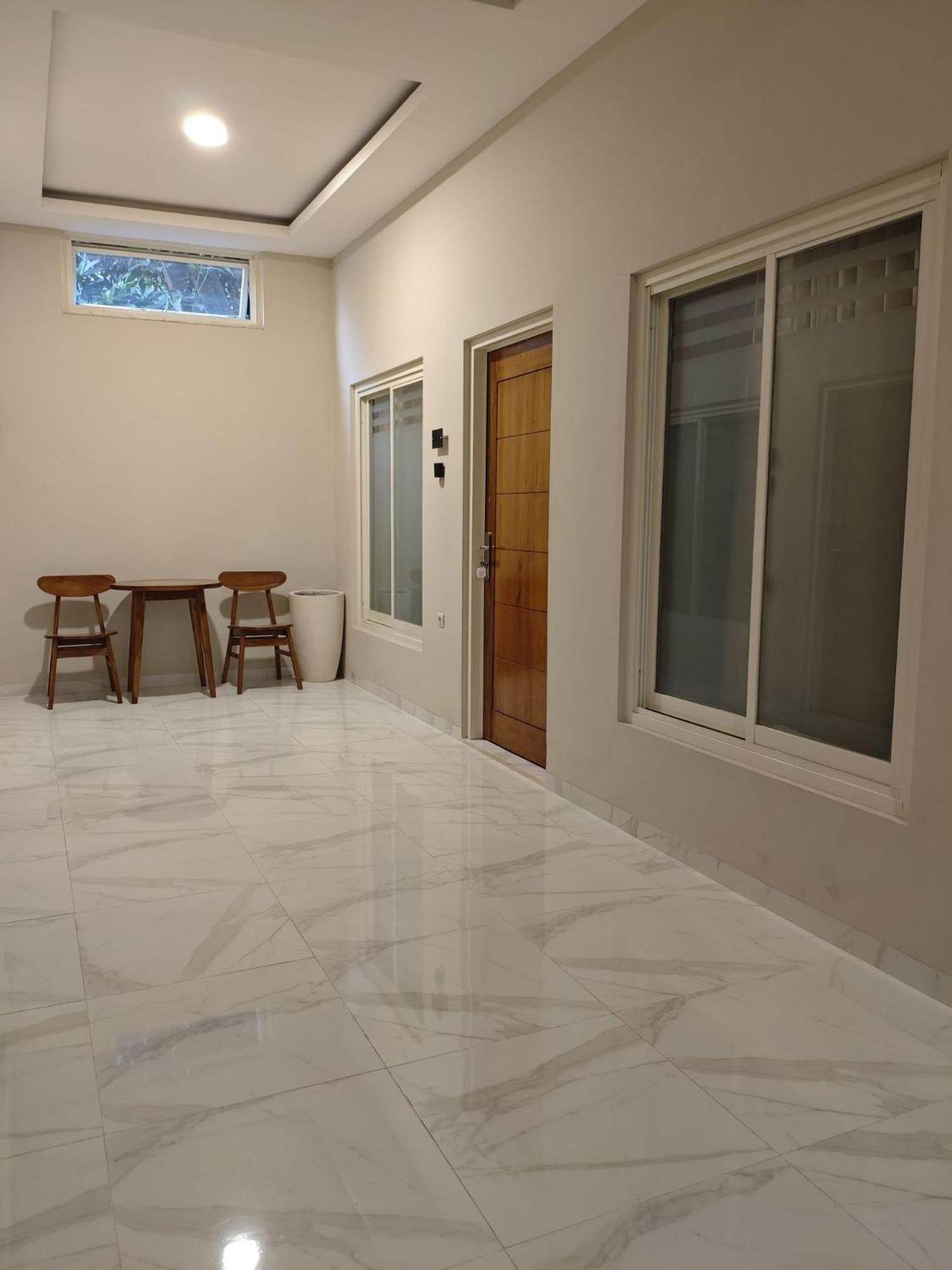 El Nipa Hotel Labuan Bajo Dış mekan fotoğraf